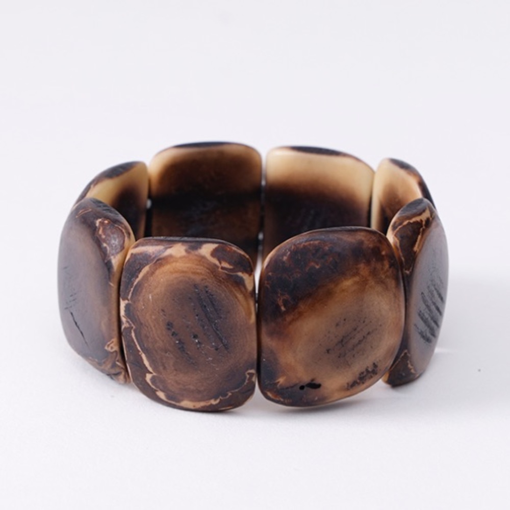 Artisan Tagua Nut Stretch Bracelet Handmade in Ecuador | Brown